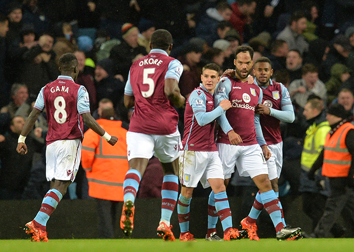 足球欧冠豪门锁定小组第一提前晋级（欧冠豪门锁定小组头名，提前晋级）