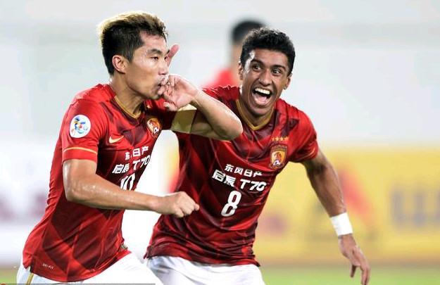 上赛季场均20分9.6板！媒体人：江苏签下前江西外援罗伯特