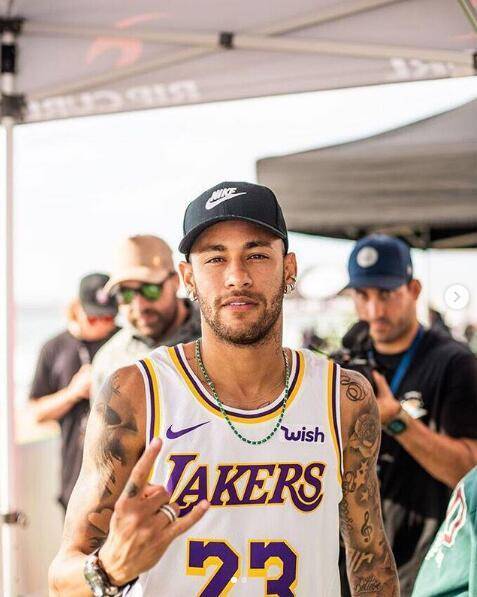 利物浦决定萨拉赫短期缺席比赛，斯洛特获管理层支持