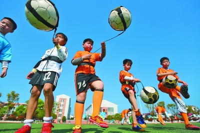 北爱尔兰主帅谈对意大利：无论遇到哪队都很复杂，他们非常强