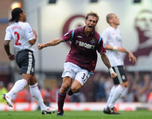 邓弗里斯：我偶像是孔帕尼和麦孔，遇到的最强对手是梅西（邓弗里斯自述：偶像是孔帕尼与麦孔，职业生涯最强对手当属梅西）